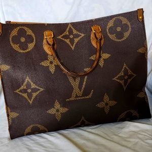 Louis Vutton OnTheGo GM Tote